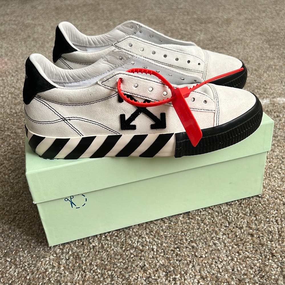 Off-White Sneakers